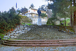 Heroes' Monument